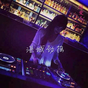 关晓彤玩弄奶头
